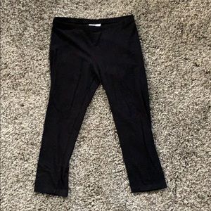 Black Capri leggings. Size small.